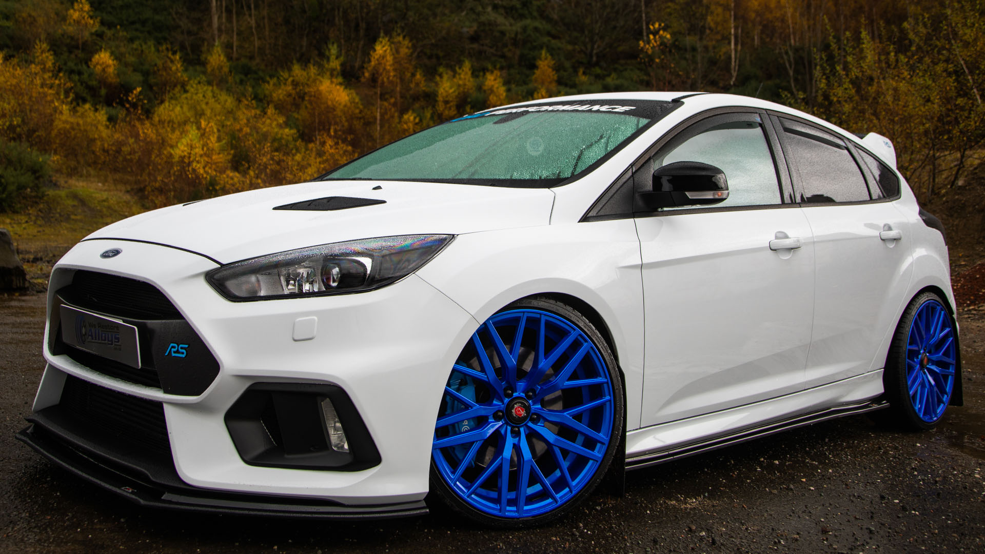 focus__0000_0D3A5525